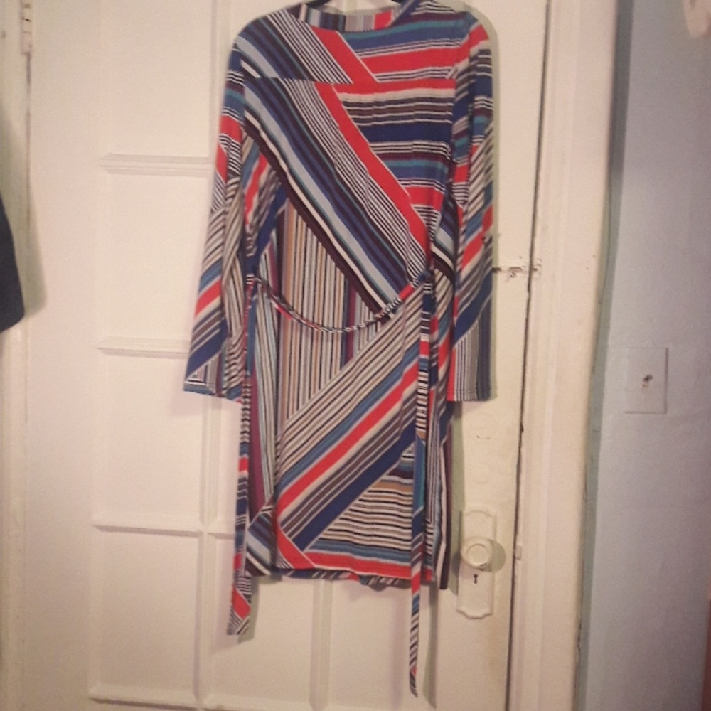COLORFUL  DAILY DRESS - Picture 3 of 8